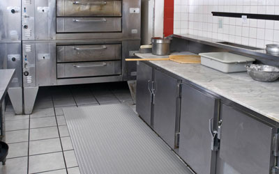 Buyers-Guide-Main-Disinfectant-Mat-Notrax