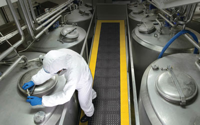 Buyers-Guide-Main-Non-Slip-Mats-Notrax